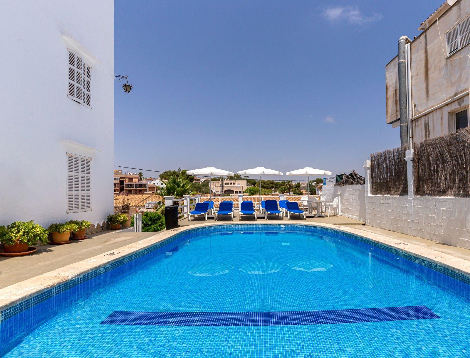 Hostal Residencia San Francisco Пуерто Колом Екстериор снимка